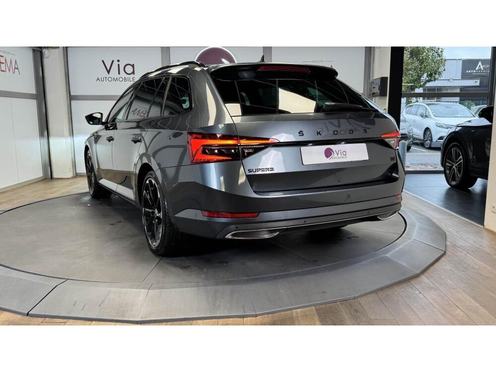 Superb Combi Sportline 1.4 TSI PHEV 218 - 2&egrave;me main - Entretien Com 2020 occasion 60740 Saint-Maximin