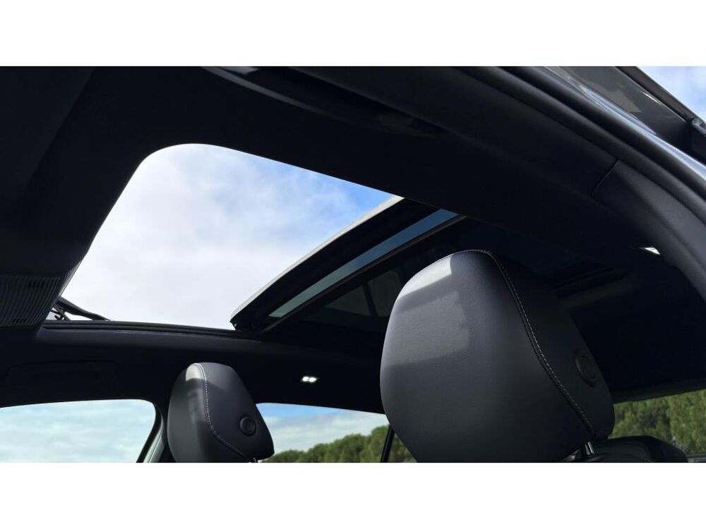 T-ROC 1.5 eTSI 150 DSG R-Line +ATTELAGE+IQ LIGHT+HARMAN KARDON+T.O 2026 occasion 81580 Soual