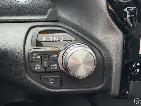 RAM 1500 CREW CAB SPORT BLACK PACKAGE 2025 2025 occasion 91830 Le Coudray-Montceaux