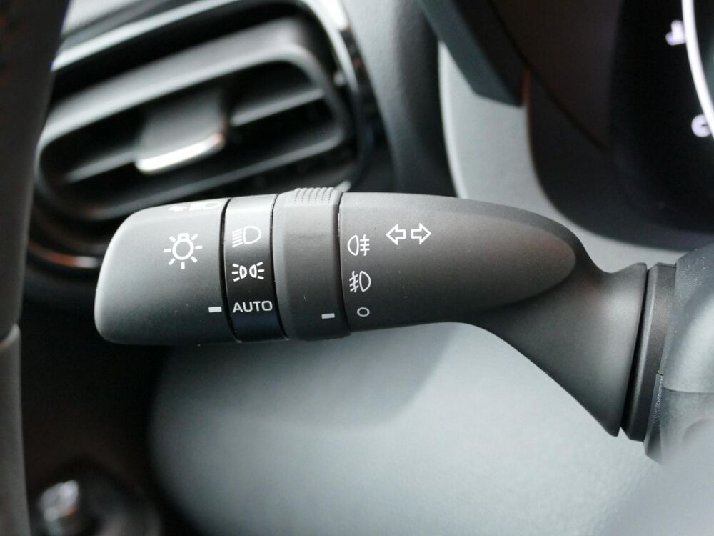 Yaris IV HYBRID 116H DESIGN - BV e-CVT 2025 occasion 77090 Coll&eacute;gien