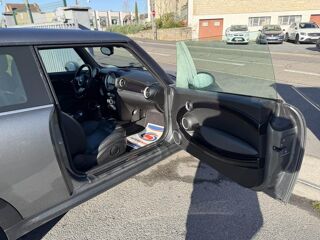 Cooper D R56 1.6i - 211 John Cooper Works - Clim + SUIVI COMPLET AVEC 2009 occasion 19100 Brive-la-Gaillarde