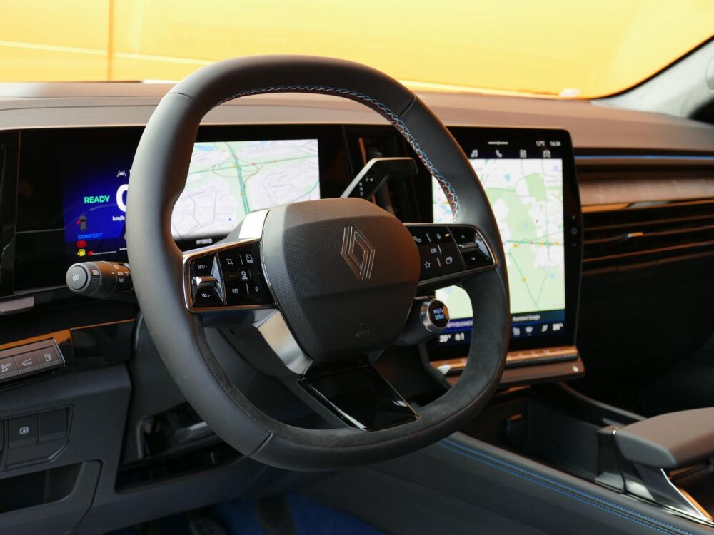 Rafale E-TECH 4X4 300 ATELIER ALPINE - BVA + TOIT SOLARBAY 2026 occasion 77090 Coll&eacute;gien
