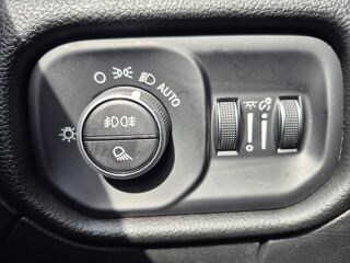 RAM 1500 CREW CAB REBEL 2025 occasion 91830 Le Coudray-Montceaux