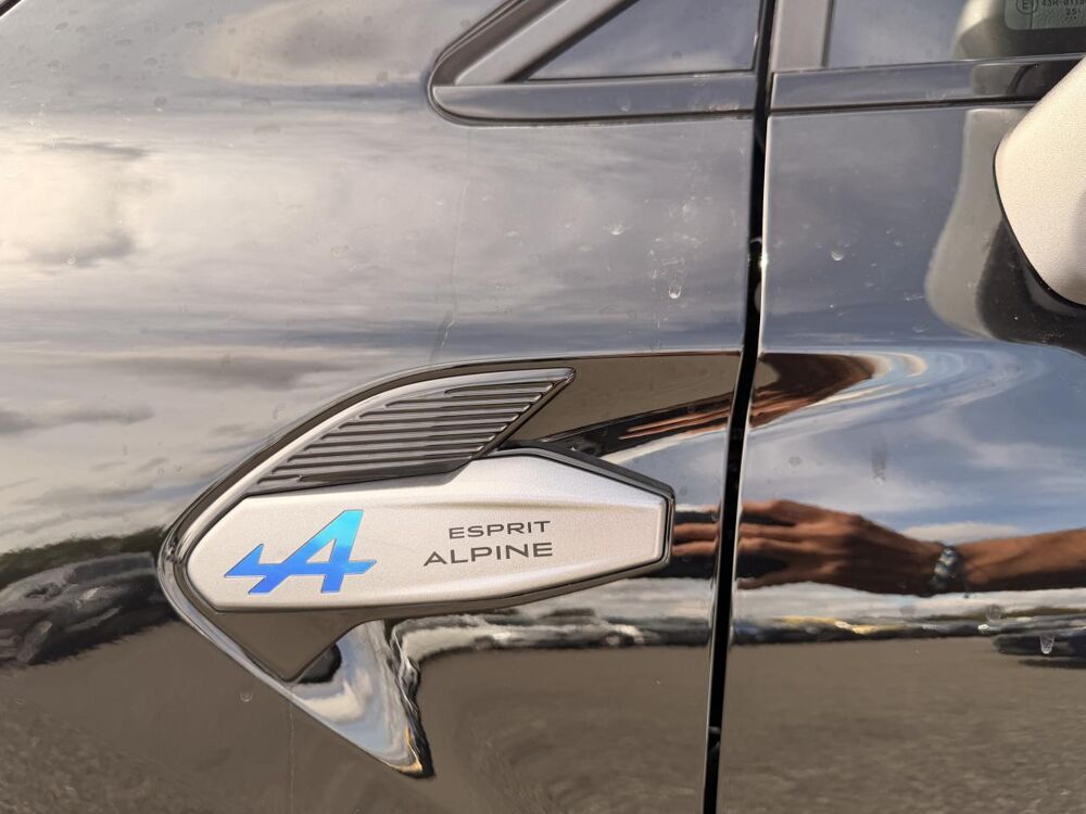 Captur 1.6 E-Tech Hybride - 145 - BVA multi-modes II Esprit Alpine 2025 occasion 31220 Lavelanet-de-Comminges