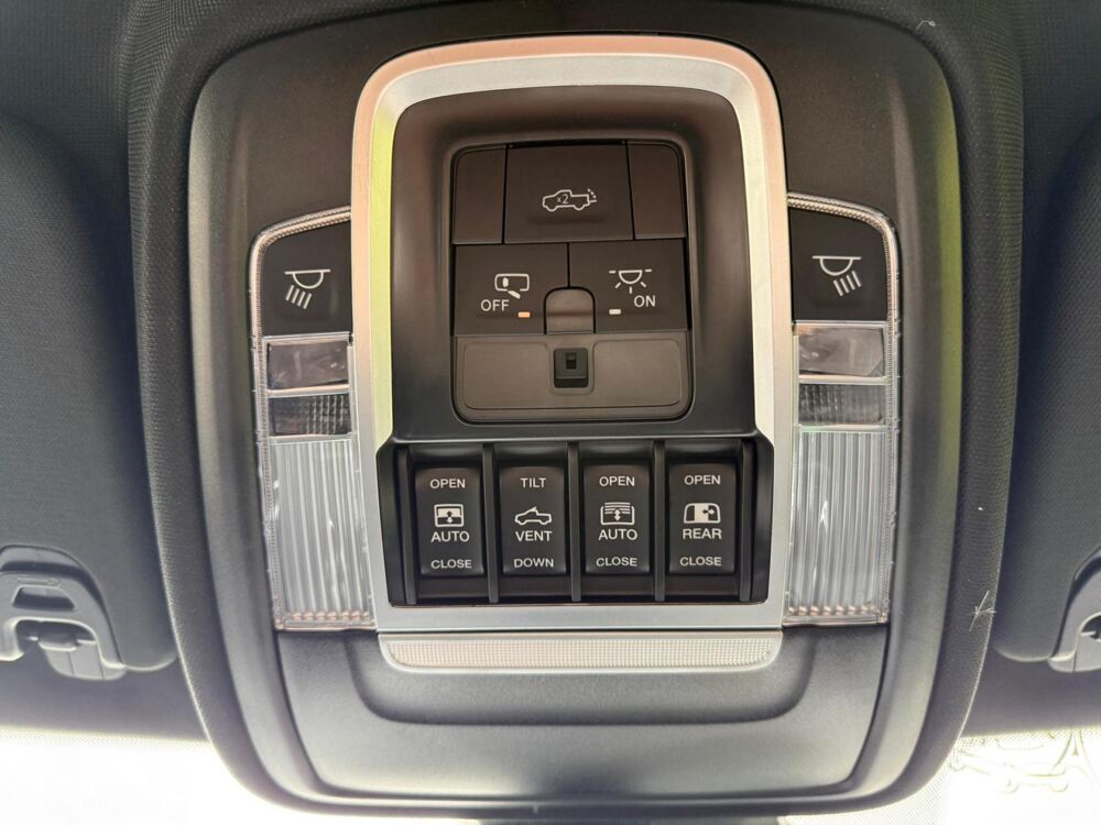 RAM 1500 CREW LAIE SPORT NIGHT EDITION 2025 occasion 91830 Le Coudray-Montceaux