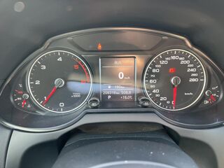 Q5 Quattro 2.0 TDI 177 S-tronic S-Line Carplay Attelage (Suivi 2013 occasion 49070 Beaucouz&eacute;