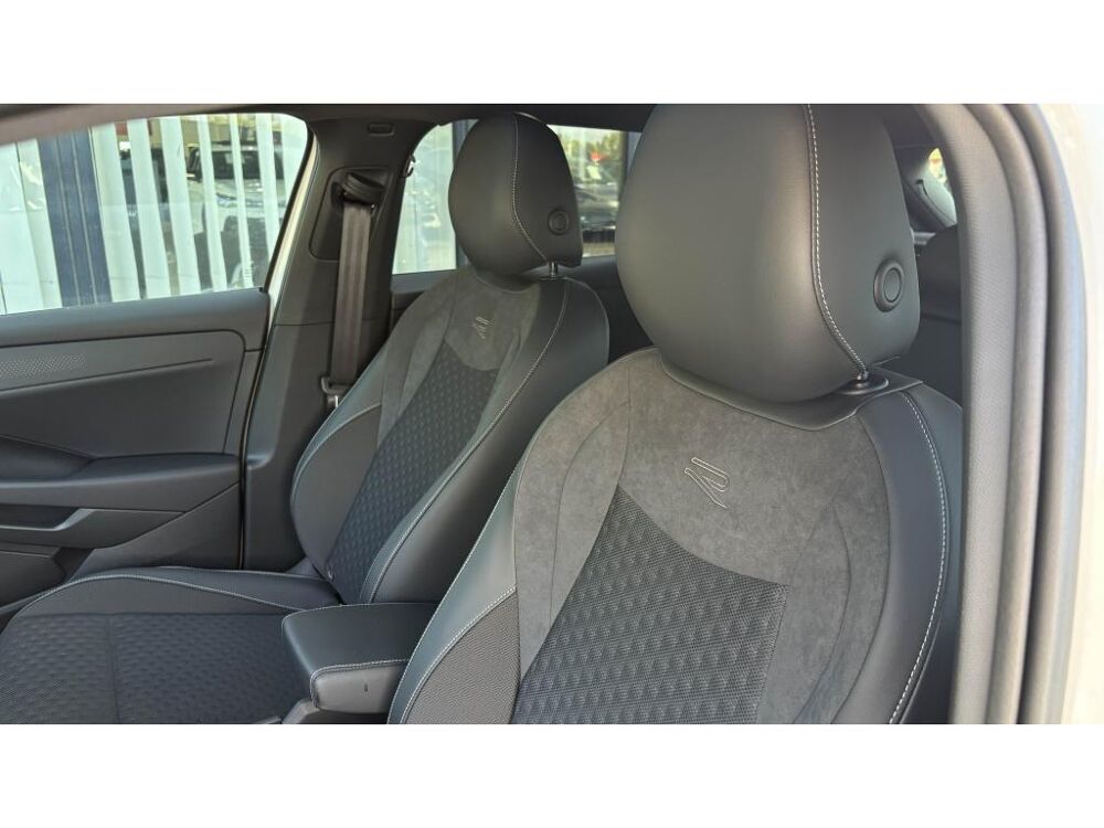 T-ROC 1.5 eTSI 150 DSG R-Line +IQ LIGHT+T.OUVR+PACK BLACK 2026 occasion 81580 Soual