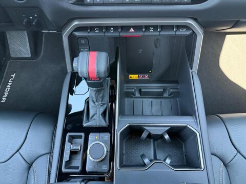 Divers CREWMAX LIMITED TRD OFF ROAD 2026 occasion 91830 Le Coudray-Montceaux
