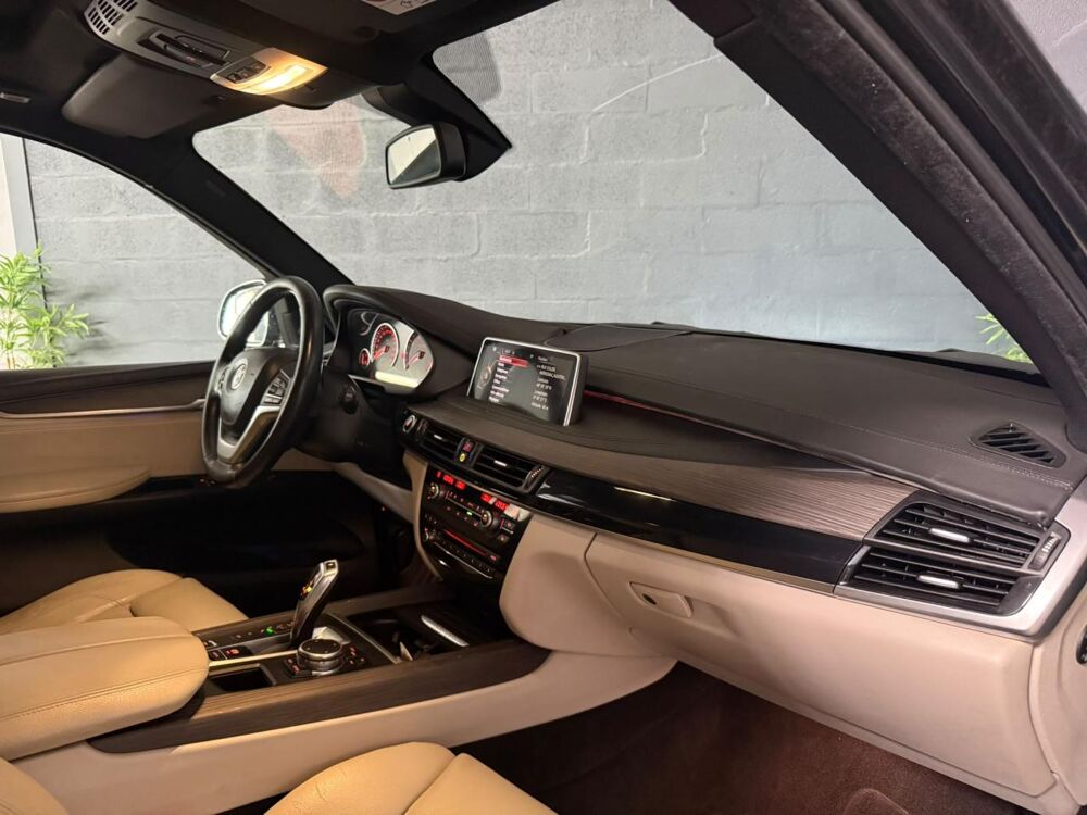 X5 (F15) 40e xDrive 2.0i 313CH ECLUSIVE TOIT OUVRANT - GARANTIE 2015 occasion 33700 M&eacute;rignac