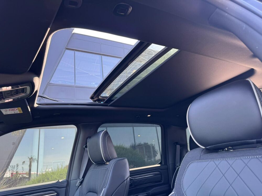 RAM 1500 CREW LIMITED NIGHT EDITION BOX 2025 occasion 91830 Le Coudray-Montceaux