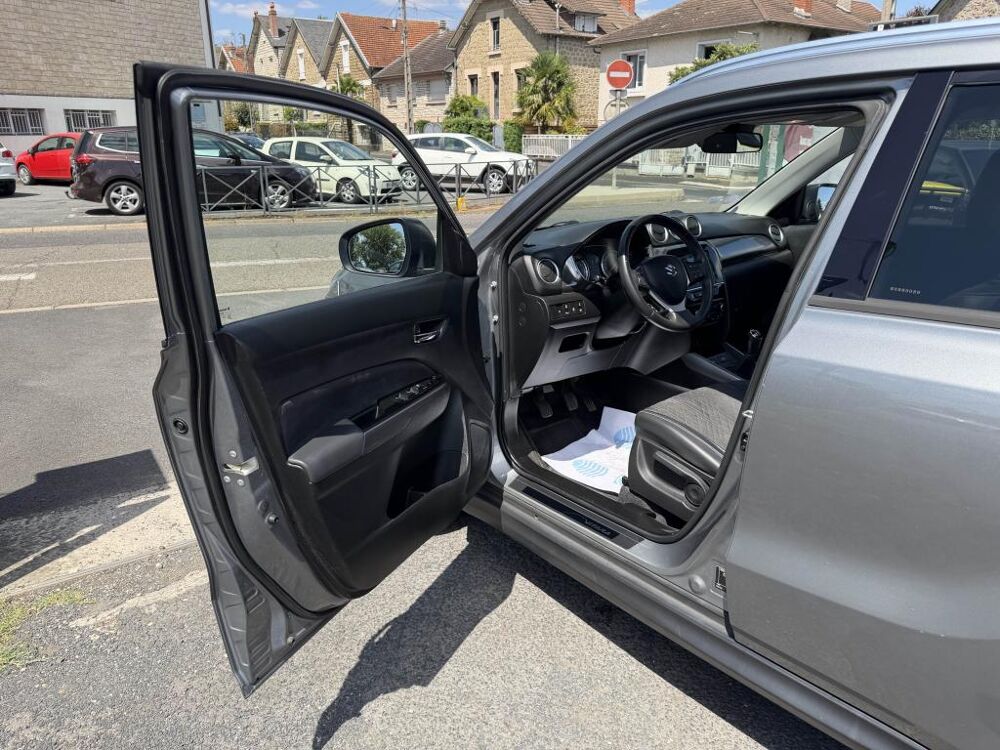 Vitara 1.0 Boosterjet Privil&egrave;ge gps + clim + camera AR 2019 occasion 19100 Brive-la-Gaillarde