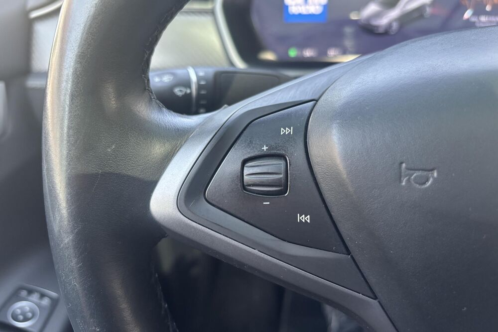 Model X 100D 525 ch- Autopilot Am&eacute;lior&eacute; - Int&eacute;rieur Cuir & Cam&eacute;ra 36 2018 occasion 78760 Jouars-Pontchartrain
