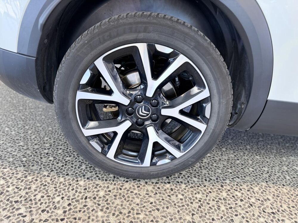 C5 aircross 1.6 225H 180CH HYBRID PHEV 13.2KWH SHINE PACK E-EAT BVA GARA 2022 occasion 16000 Angoul&ecirc;me