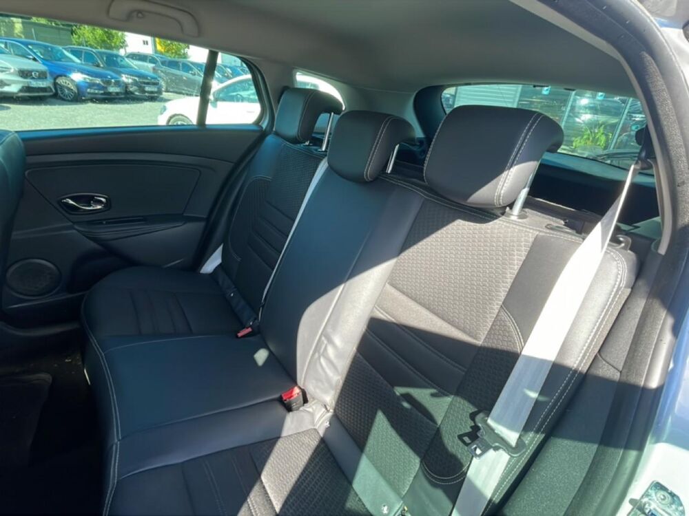 M&eacute;gane III Estate 1.5 dci 110 bose edc 2015 occasion 33127 Saint-Jean-d'Illac