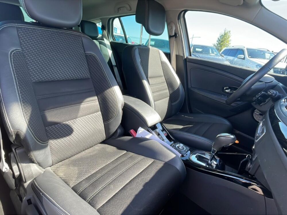 M&eacute;gane III Estate 1.5 dci 110 bose edc 2015 occasion 33127 Saint-Jean-d'Illac