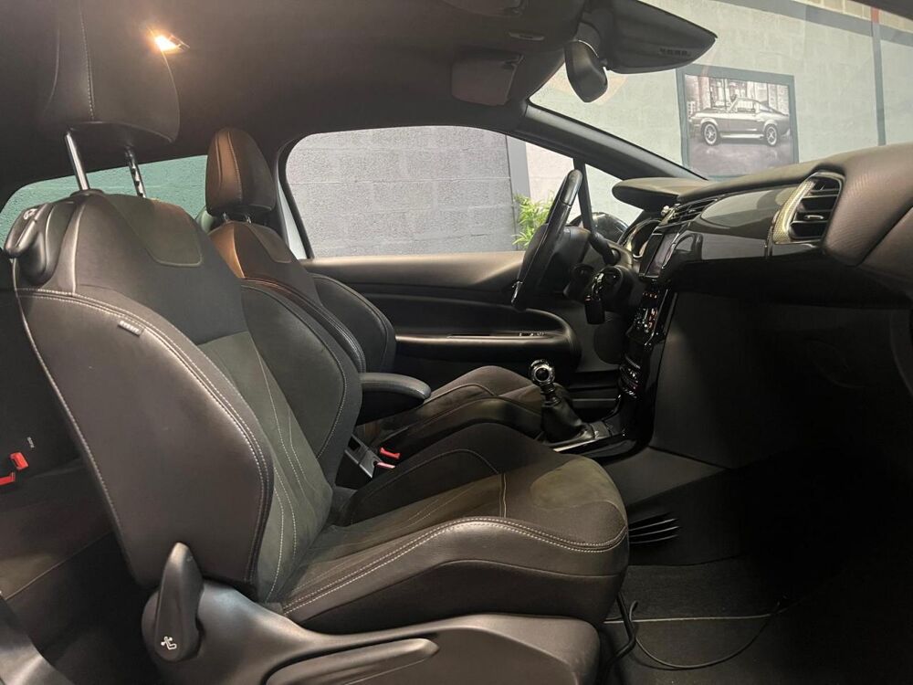 DS3 1.6 THP 165 CH FINITION Sport Chic GARANTIE 6 MOIS 2016 occasion 33700 M&eacute;rignac