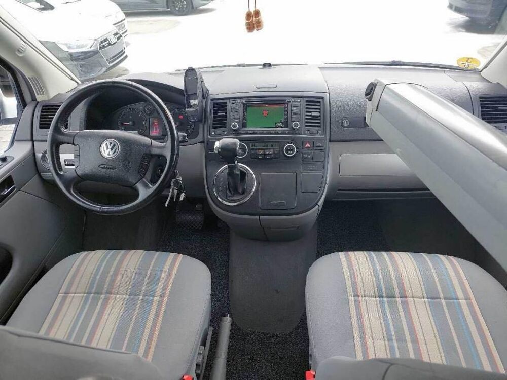 MULTIVAN T5 2.5 TDI 174 COMFORTLINE TIPTRONIC 2005 occasion 26000 VALENCE
