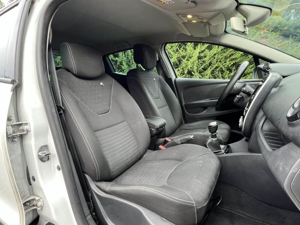 Clio 1.2 TCE 120ch - CLIM - BLUETOOTH - REGULATEUR 2017 occasion 13760 Saint-Cannat