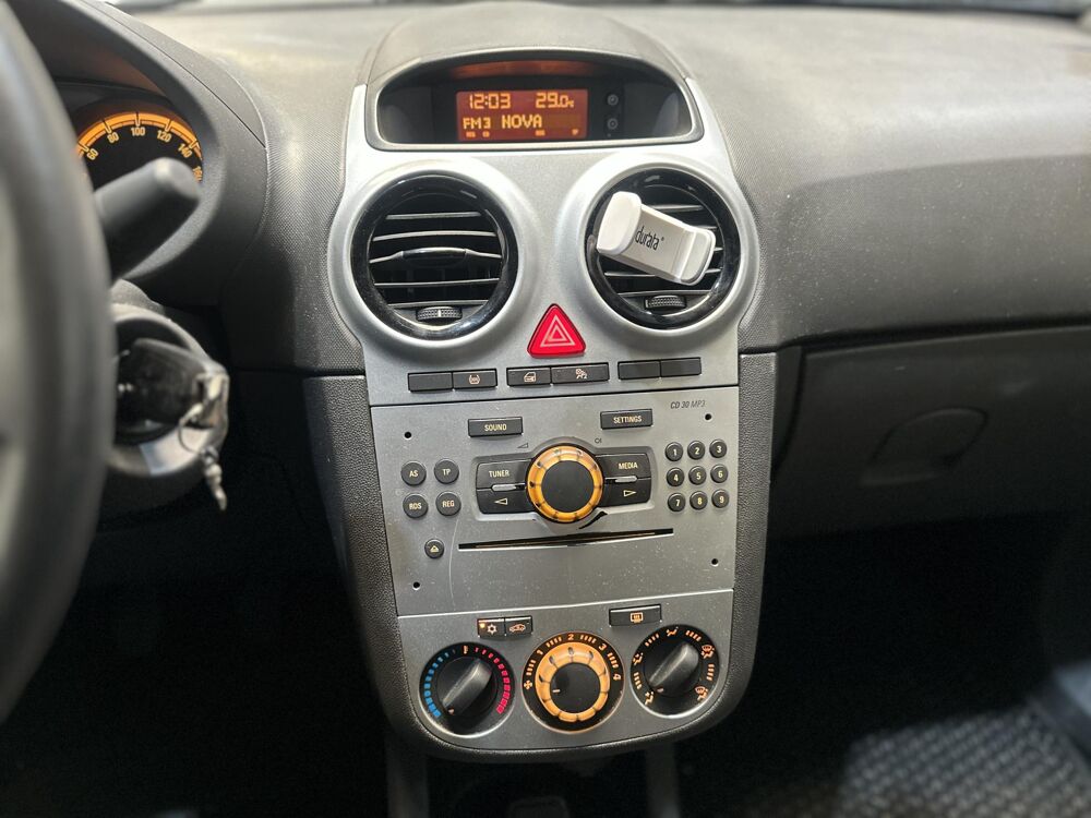 Corsa 1.2i Twinport D BERLINE Graphite PHASE 2 2014 occasion 94360 Bry-sur-Marne