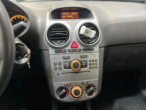Corsa 1.2i Twinport D BERLINE Graphite PHASE 2 2014 occasion 94360 Bry-sur-Marne