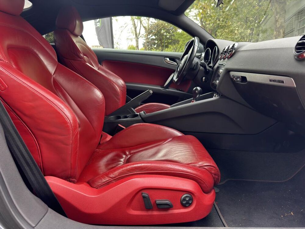 TT Coup&eacute; Quattro 3.2i V6 - BVA Tiptronic COUPE 2007 S 2007 occasion 77185 Lognes