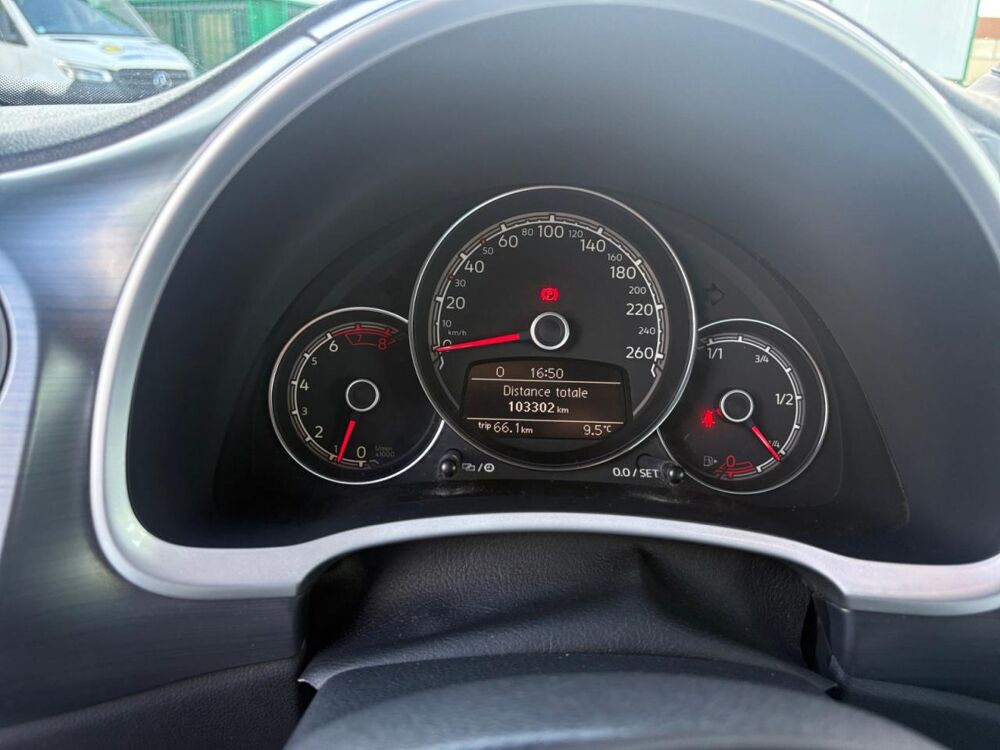 COCCINELLE II Coccinelle New Beatle 1.2 16V TSI BlueMotion - 105 COCCINELL 2017 occasion 13400 Aubagne