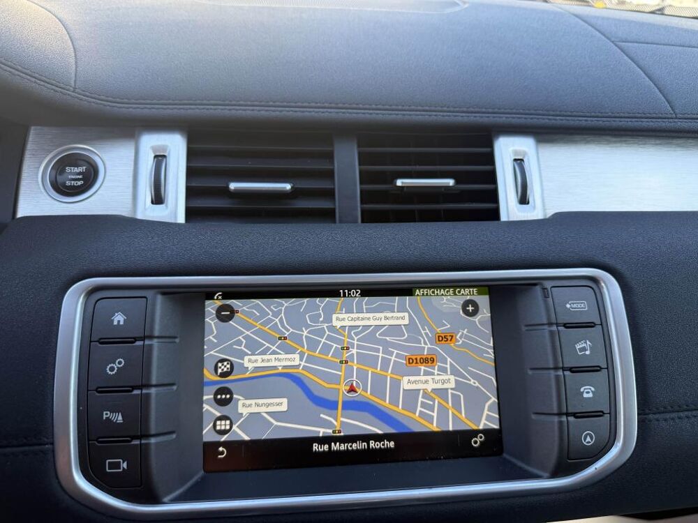 Range Rover Evoque 2.0 TD4 - 150 BVA HSE Dynamic gps + clim + camera AR + toit 2017 occasion 19100 Brive-la-Gaillarde