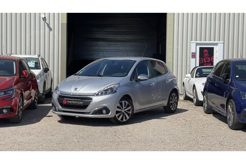 Peugeot 208 1.2i - 82 CH Style GARANTIE 12 MOIS
