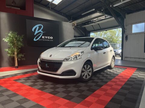 Peugeot 208 1.2i 82 CH STYLE - GARANTIE 6 MOIS