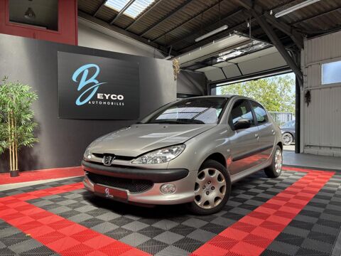 Peugeot 206 2.0 HDi 90 CH STYLE