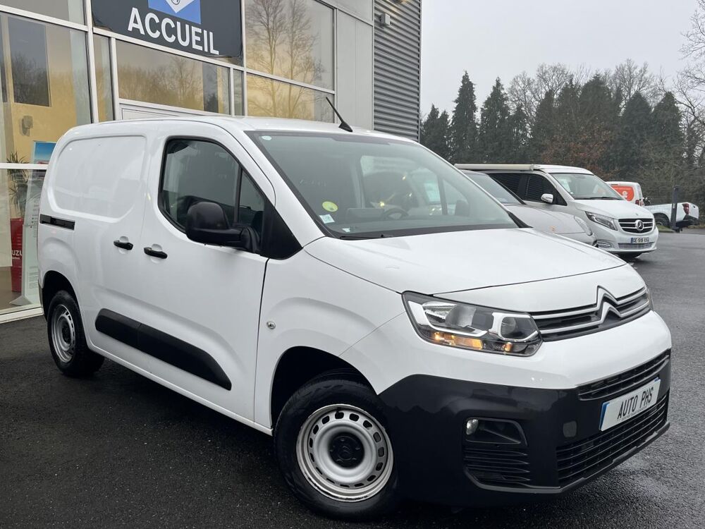 Berlingo ** 12 290 ht **1.5 BlueHDi 75 Fourgon M Club 650 kg 2019 occasion 44700 Orvault