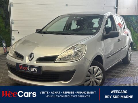 Renault clio 1.2i 16V - 75 III BERLINE Pack Authentiq