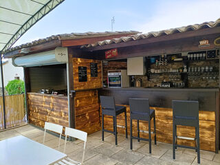  Immeuble � vendre 15 + pi�ces 721 m�