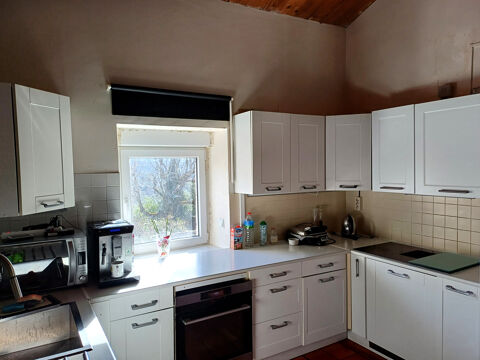 Vente Proprit/Chteau Incroyable proprit de 24 ha, 8 habitations plus une  terminer, 3 terrains constructibles Lagorce