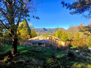  Propri�t�/ch�teau � vendre 15 + pi�ces 330 m�