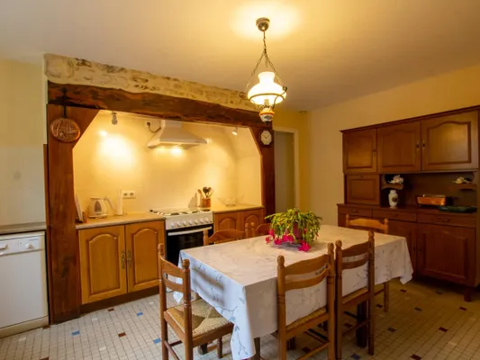   maison 7 personnes Tlvision - Terrasse - place de parking en extrieur - Lave vaisselle - Lave linge Aquitaine, Montignac (24290)