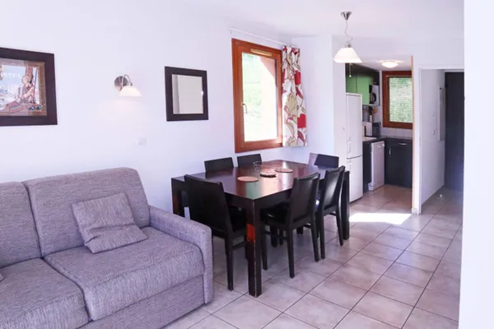   Chalet mitoyen en rsidence 4 toiles Pied des pistes - Piscine collective - Alimentation < 100 m - Tlvision - Lave vaisselle Provence-Alpes-Cte d'Azur, Les Orres (05200)