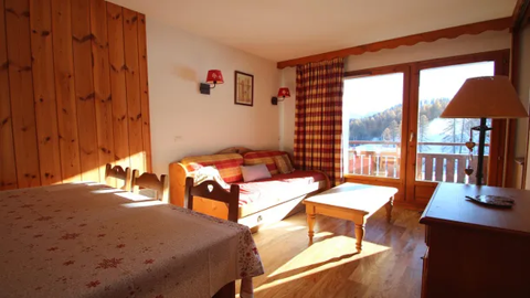   DBA002 - APPT 1 CHAMBRE + CABINE - BALCON - 6 PERSONNES Piscine collective - Tlvision - Terrasse - Lave vaisselle - Accs Inte Provence-Alpes-Cte d'Azur, Puy-Saint-Vincent (05290)
