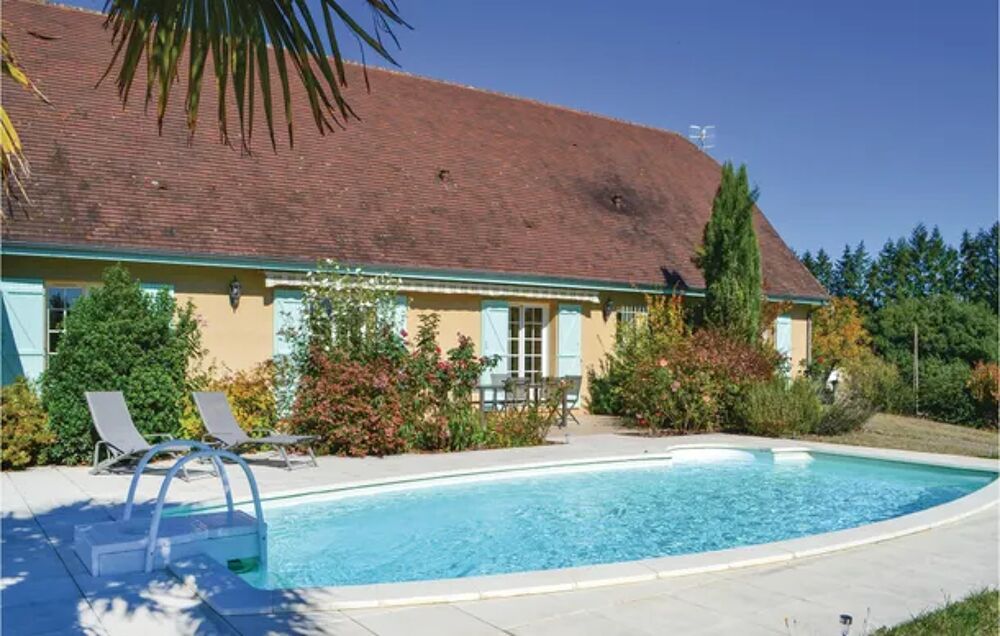   Location avec piscine privée Piscine privée - Alimentation < 2 km - Télévision - place de parking en interieur - Lave vaisselle Aquitaine, Montignac (24290)