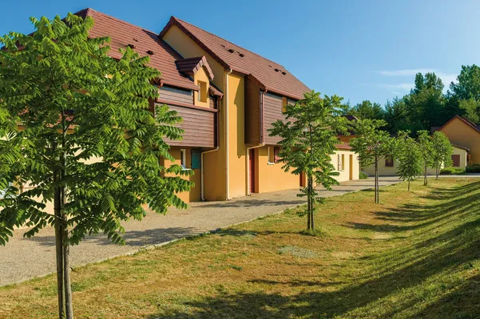   Les Bastides de Lascaux 2 Piscine collective - Alimentation < 2 km - Centre ville < 2 km - Tlvision - Terrasse Aquitaine, Montignac (24290)