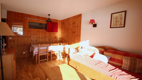  DBA002 - APPT 1 CHAMBRE + CABINE - BALCON - 6 PERSONNES Piscine collective - Tlvision - Terrasse - Lave vaisselle - Accs Inte Provence-Alpes-Cte d'Azur, Puy-Saint-Vincent (05290)