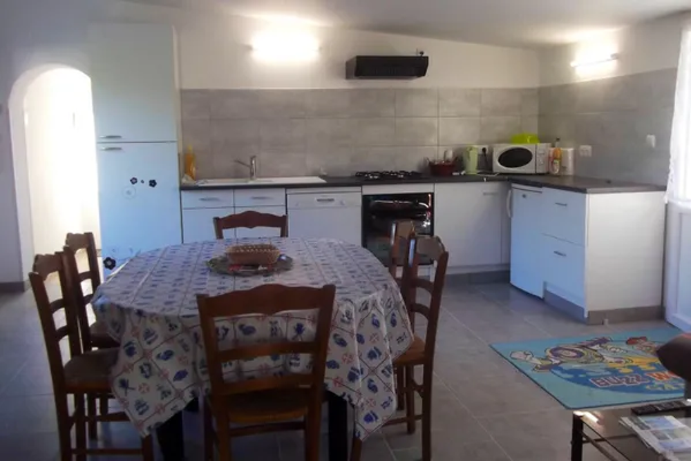   Jolie maison pour 4 pers. avec terrasse  Lhomme Tlvision - Terrasse - place de parking en extrieur - Lave vaisselle - Lave l Pays de la Loire, Lhomme (72340)