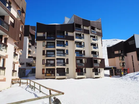   Soldanelles a Pied des pistes - Alimentation < 100 m - Centre ville < 2 km - Tlvision - Lave vaisselle Rhne-Alpes, Les Menuires (73440)