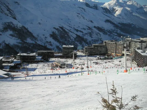   Chaviere Pistes de ski < 100 m - Tlvision - Lave vaisselle Rhne-Alpes, Les Menuires (73440)