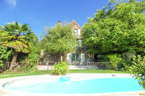   Circaud Piscine prive - Alimentation < 2 km - Centre ville < 2 km - Tlvision - Terrasse Aquitaine, Belvs (24170)