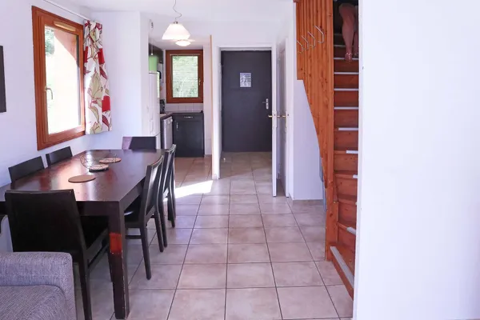   Chalet mitoyen en rsidence 4 toiles Pied des pistes - Piscine collective - Alimentation < 100 m - Tlvision - Lave vaisselle Provence-Alpes-Cte d'Azur, Les Orres (05200)