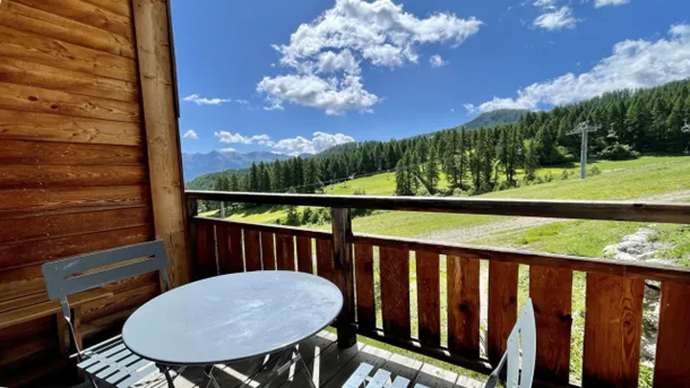   DBAC32 - APPT DUPLEX DANS CHALET - 4 CHAMBRES 10 PERSONNES Piscine collective - Accs Internet . . . Provence-Alpes-Cte d'Azur, Puy-Saint-Vincent (05290)