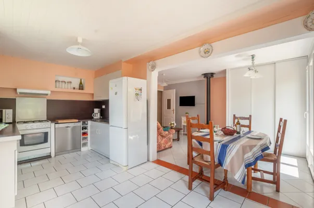   Gte Laulerie Piscine collective - Tlvision - Terrasse - Lave vaisselle - Lave linge Aquitaine, Saint-Mard-de-Guron (24610)