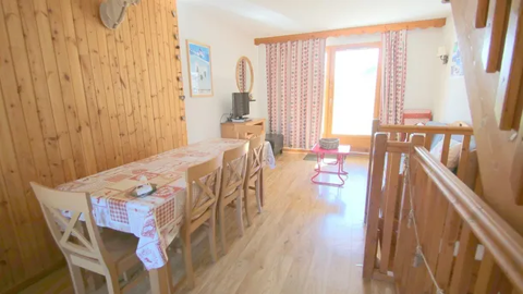   CH25PAE - CHALET TRIPLEX 3 CHAMBRES, TERRASSE ET BALCON Piscine collective - Tlvision - Terrasse - Balcon - place de parking e Provence-Alpes-Cte d'Azur, Puy-Saint-Vincent (05290)