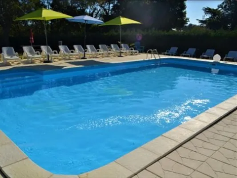   Camping l'Eau Vive - LODGE (sans sanitaires) - SANS SANITAIRE Piscine collective - Terrasse - Salon jardin - Transats Aquitaine, Les glisottes-et-Chalaures (33230)
